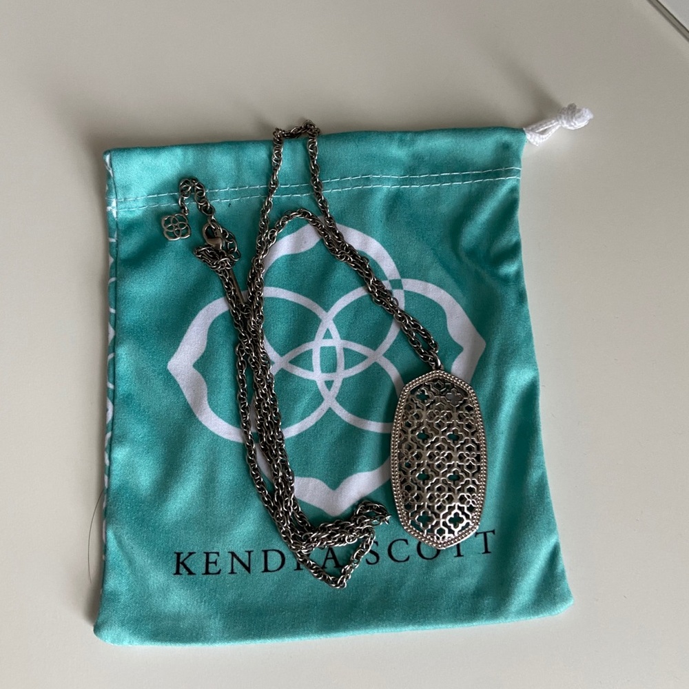 Kendra Scott long necklace